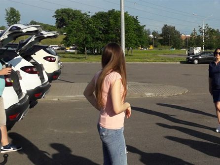 попили кофе поели печеньки шоколадки К нам приезжал журналист... с поратла ABW.BY тоже пообщался с нами... статья повится чуть чуть попозже)